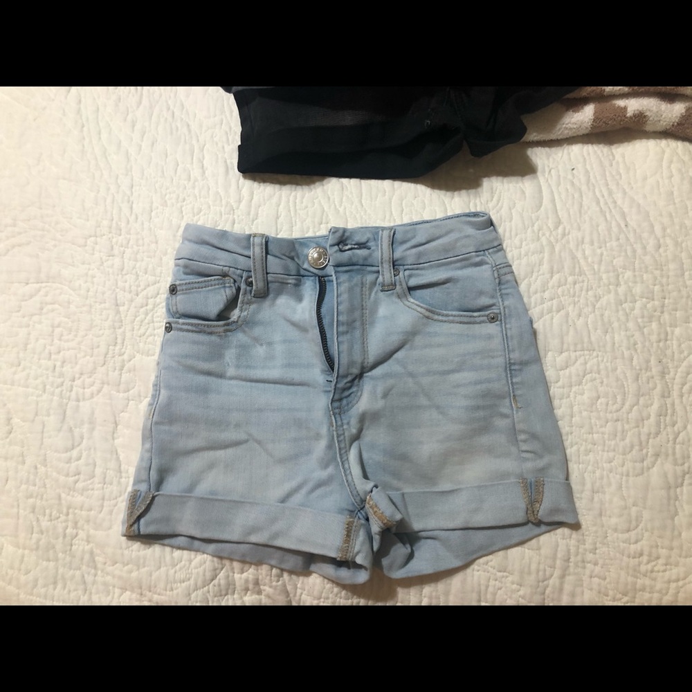 AE 00 shorts